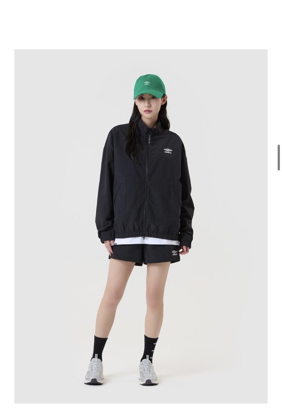 엄브로 클래식 바람막이 검정 105사이즈
