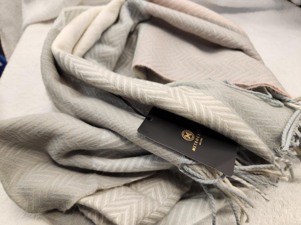 메트로시티 헤링본 머플러 새상품