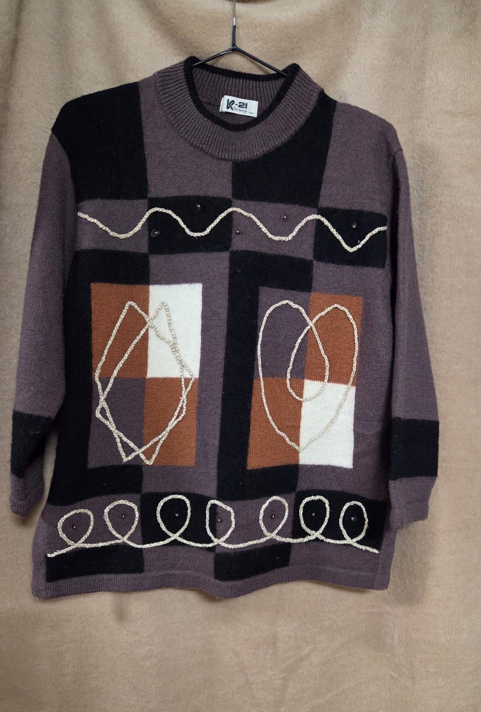 여성울니트스웨터