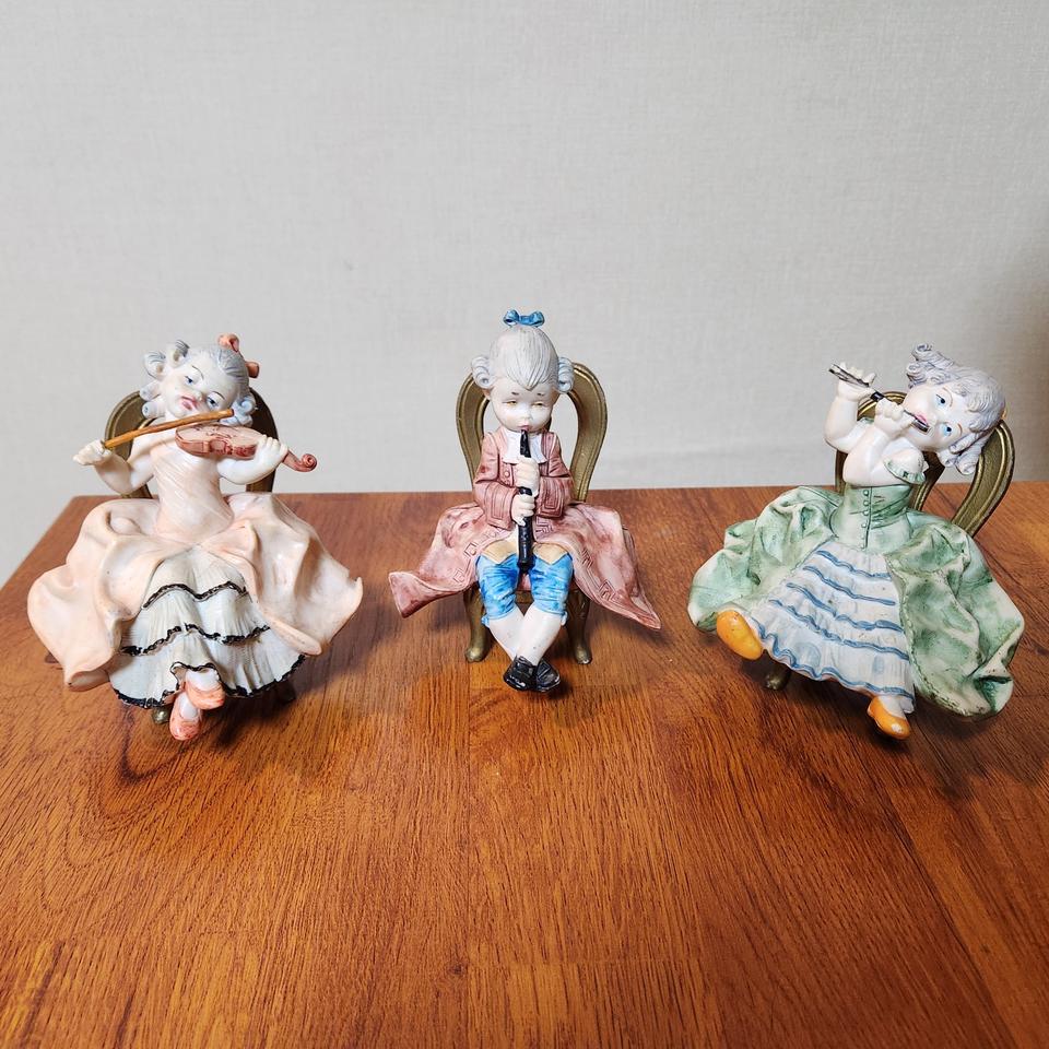 80년대 올드 빈티지 이태리 고무레진 연주하는 아가피규어 3pcs.