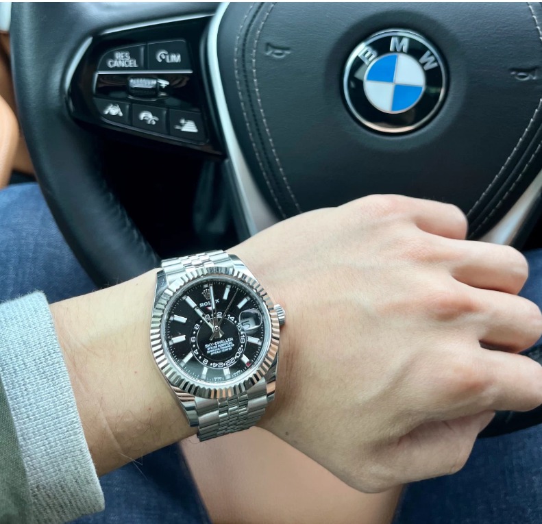 롤렉스 스카이드웰러 42mm 브라이트 블랙 쥬빌리워치