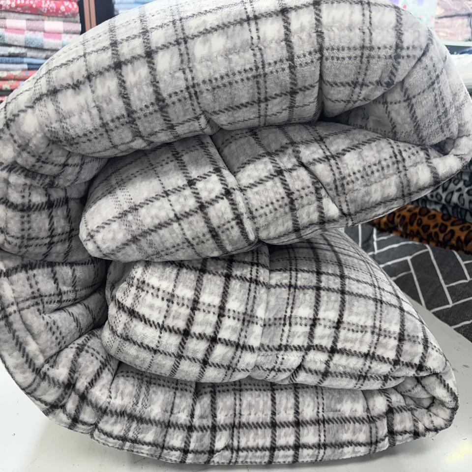 <블루, 그레이, 분홍3컬러> 국내산 슈퍼싱글 밍크 극세사 이불 도매판매