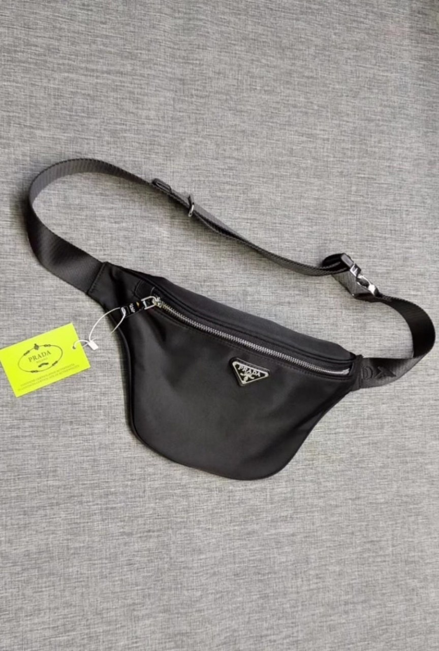 프라다 힙색 벨트백