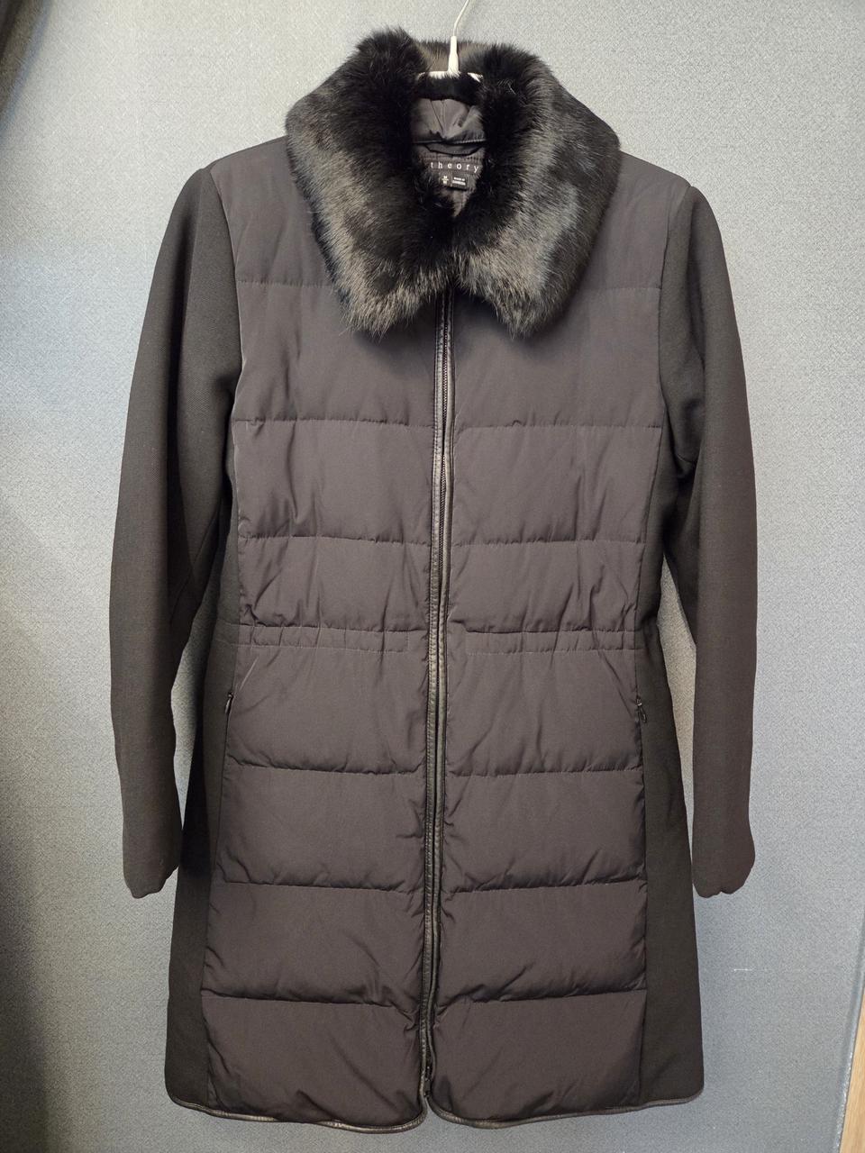 띠어리 패딩코트