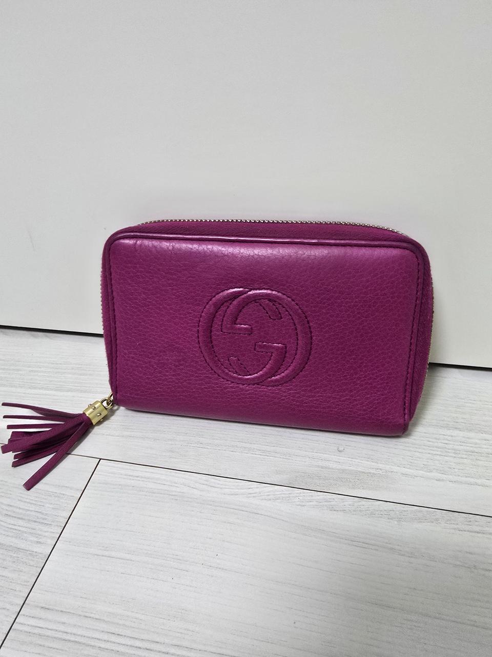 구찌 GG 소호 태슬 지퍼 중지갑 351486 정품 운포