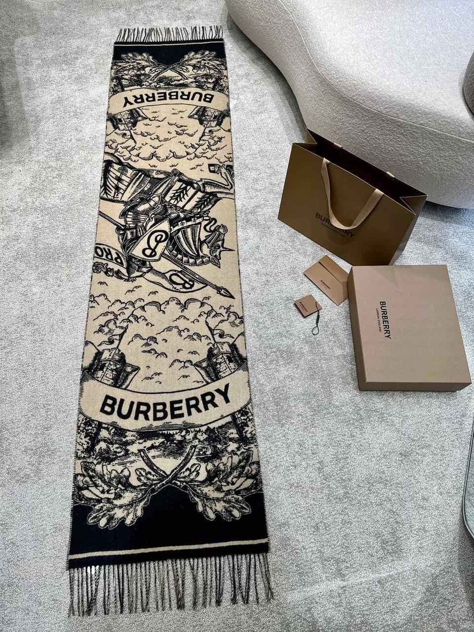 Burberry  버버리  목도리