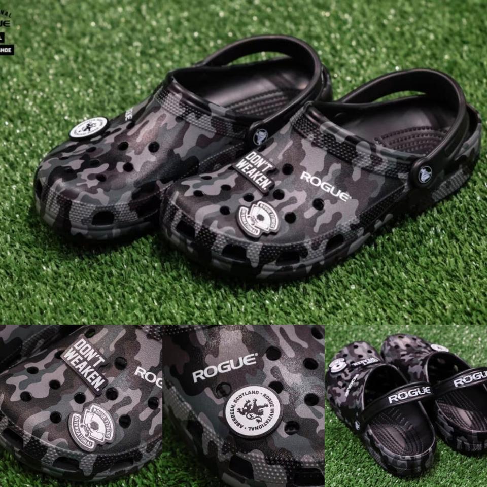[근본템] 로그 인비테이셔널 블랙 카모 크록스 ROGUE CROCS