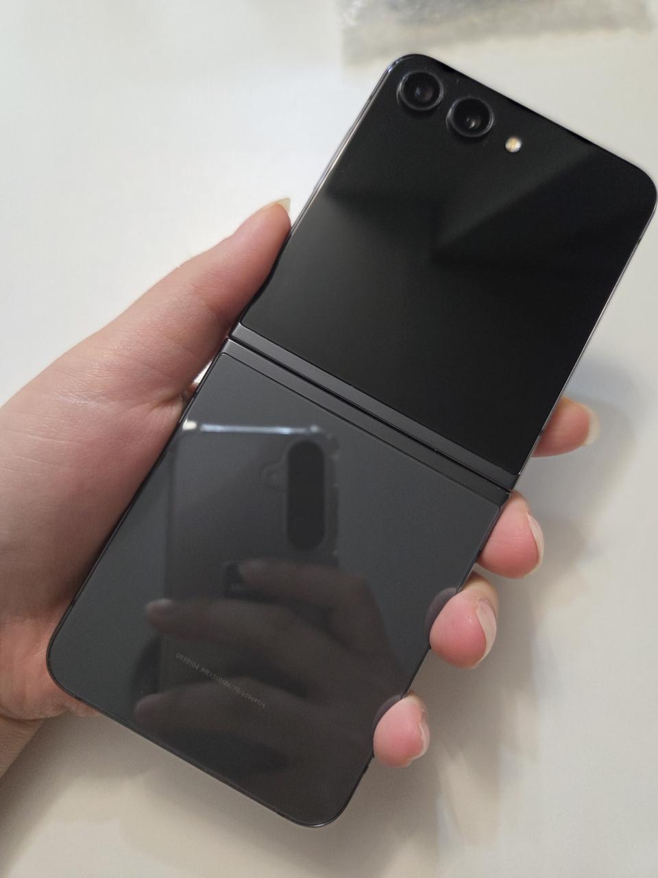 갤럭시 Z플립5 특새폰급SS 256g 서울z플립5 부산z플립5 창원z플립