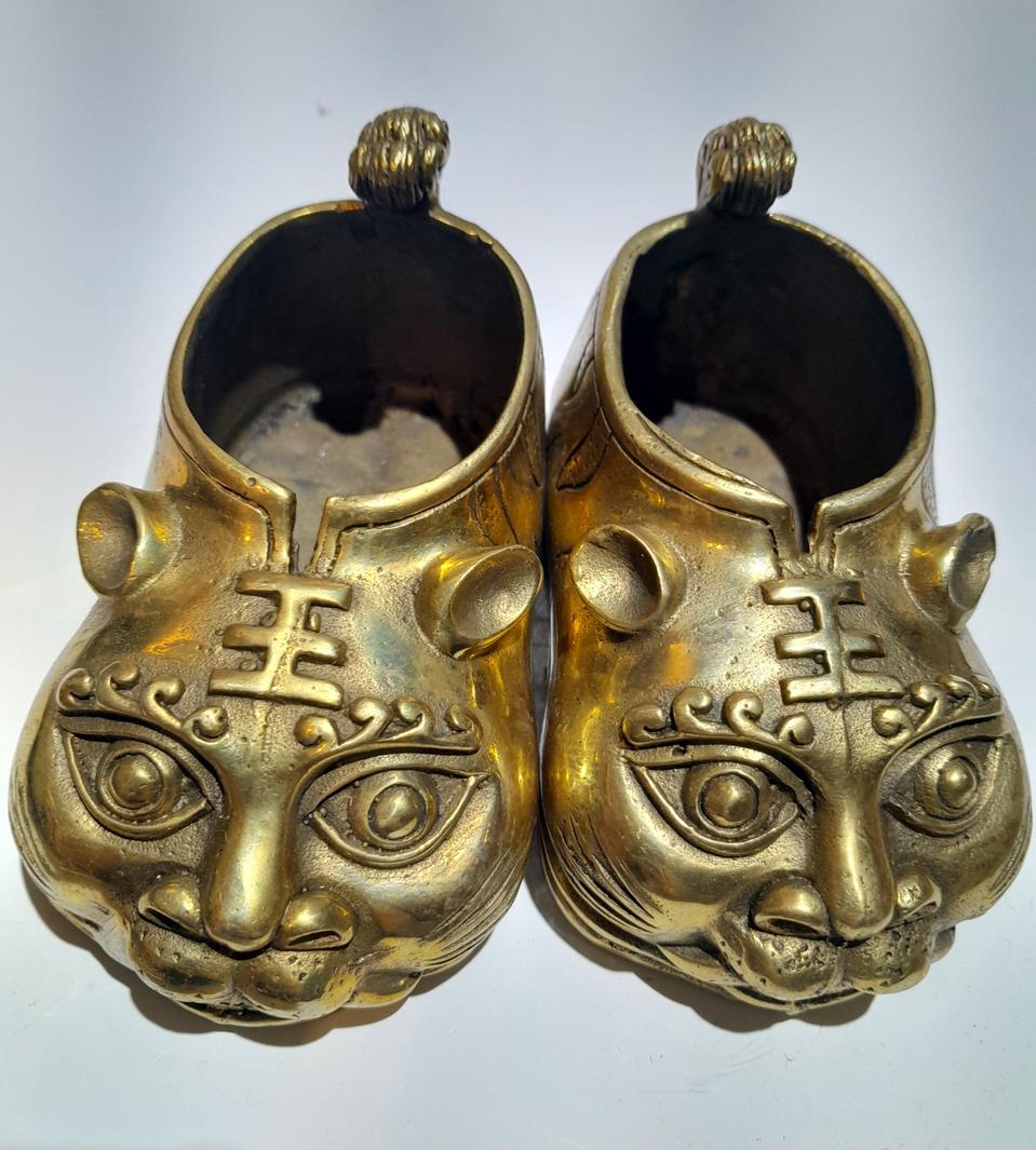 황동 해태 신발 장식품 한쌍