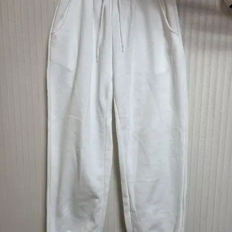 새상품 조거 밴딩팬츠 화이트