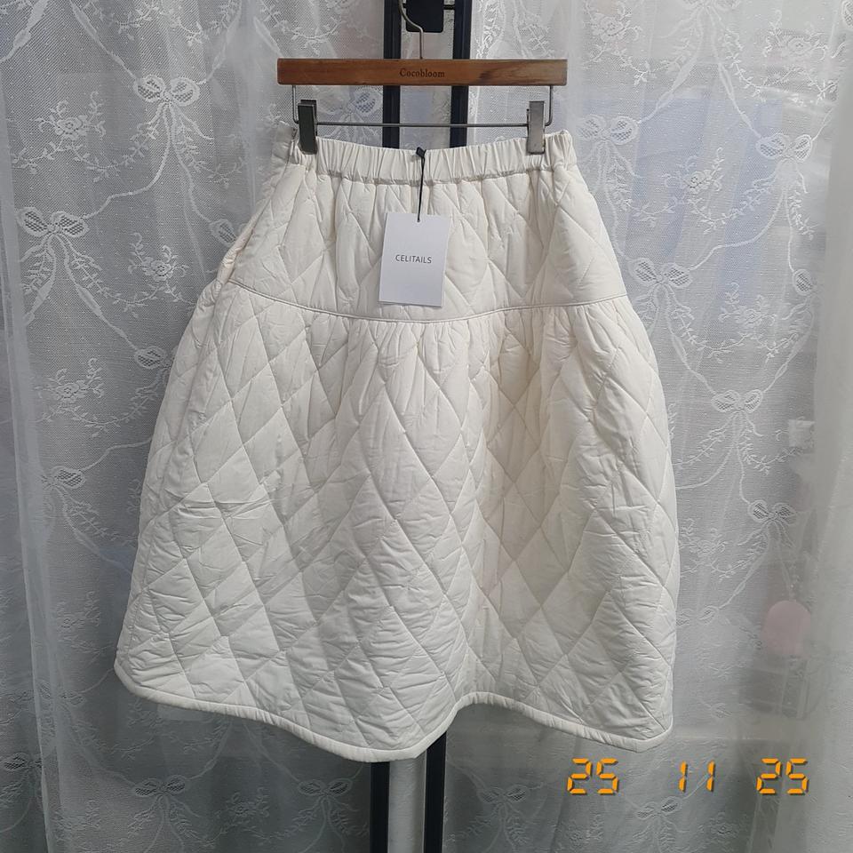 셀리테일즈 패딩 스커트 free 아이보리(택 붙은새상품)