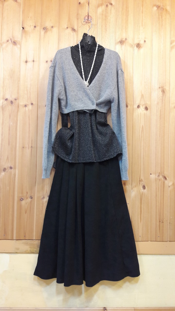 * MERiGE 크롭 울모 혼방 가디건 ( 새상품)