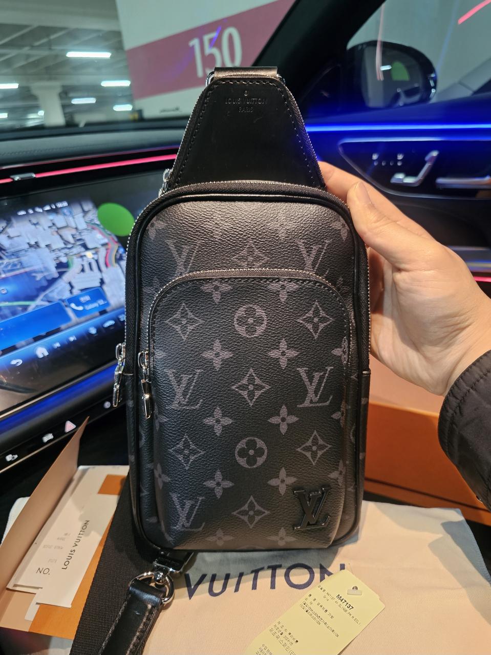 루이비통 이클립스 에비뉴 슬링백 PM 신형 