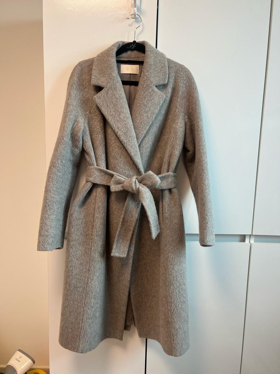 SJSJ 모(라마) 회색 코트