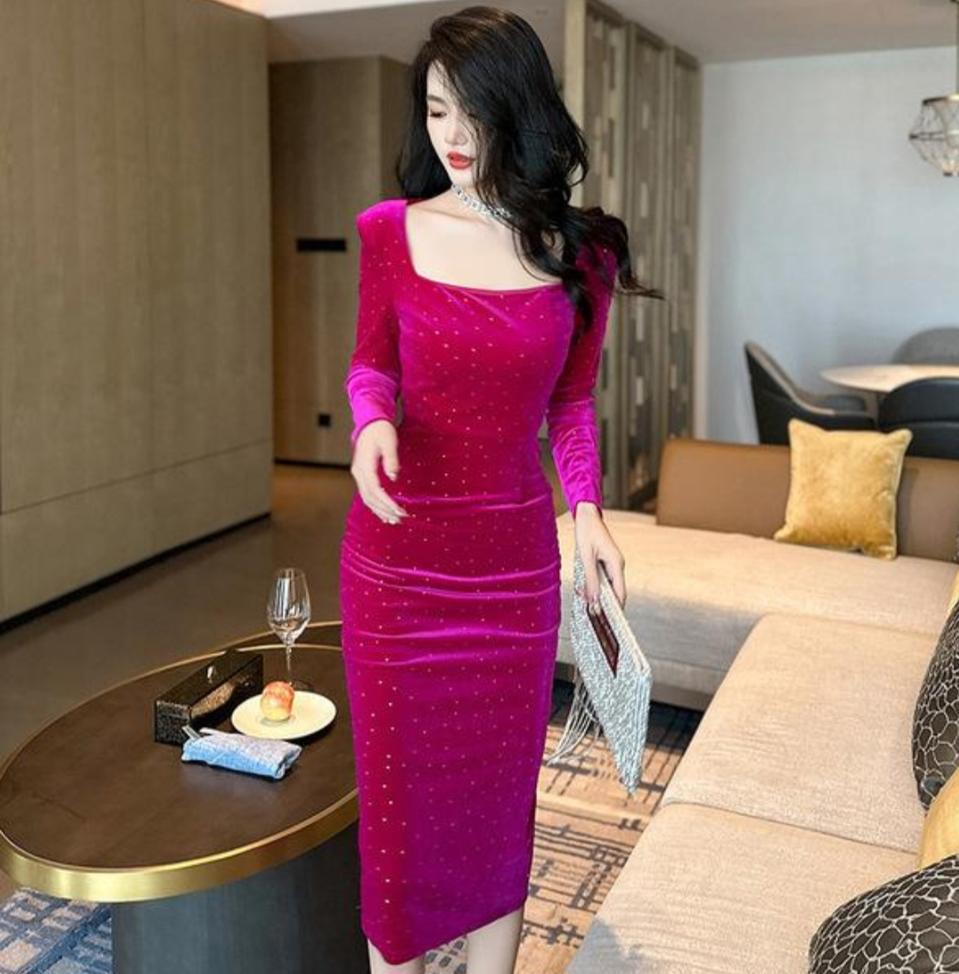 (새상품) 스퀘어 큐빅 벨로아 원피스