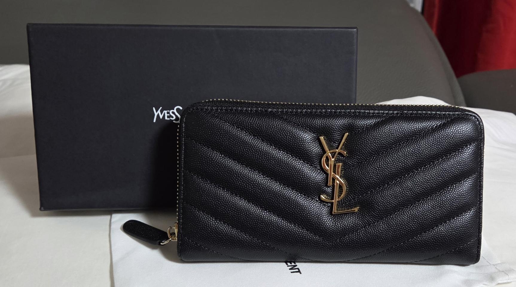 생로랑 캐비어 장지갑