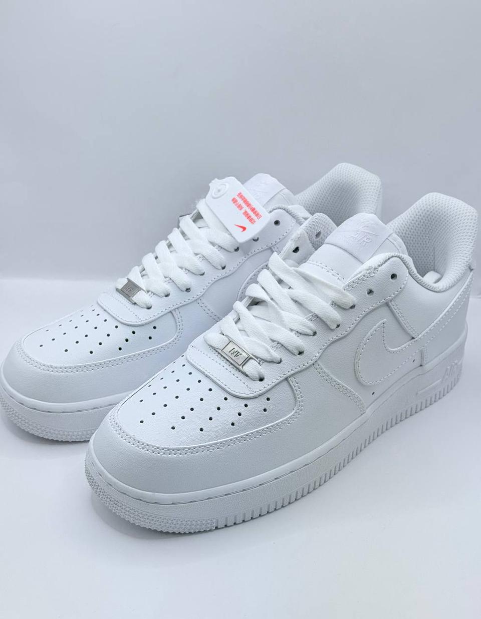 나이키 에어 포스 1 '07(당일 배송)