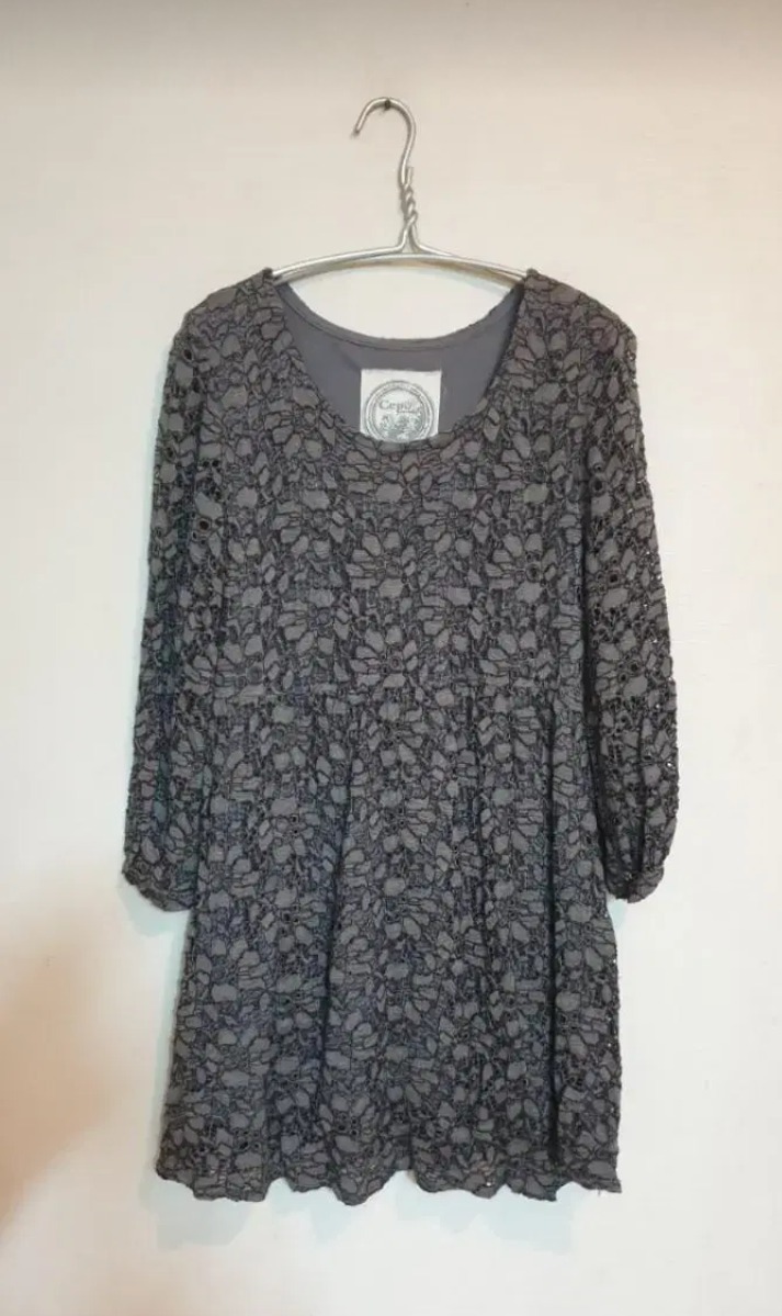 고급 레이스 미니 원피스 그레이 코튼 슬리브 레이스 드레스 데일리룩