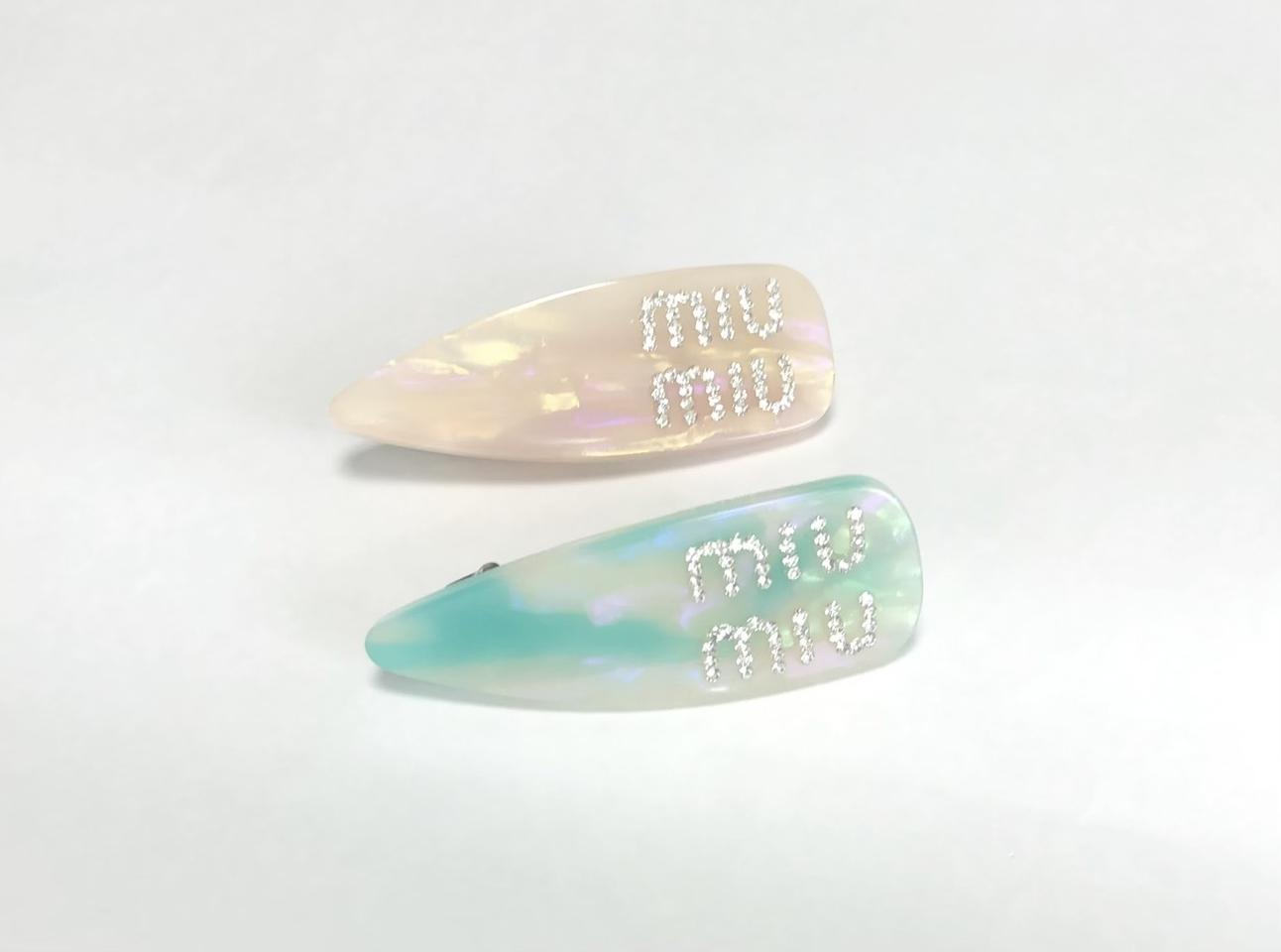 미우미우 헤어핀