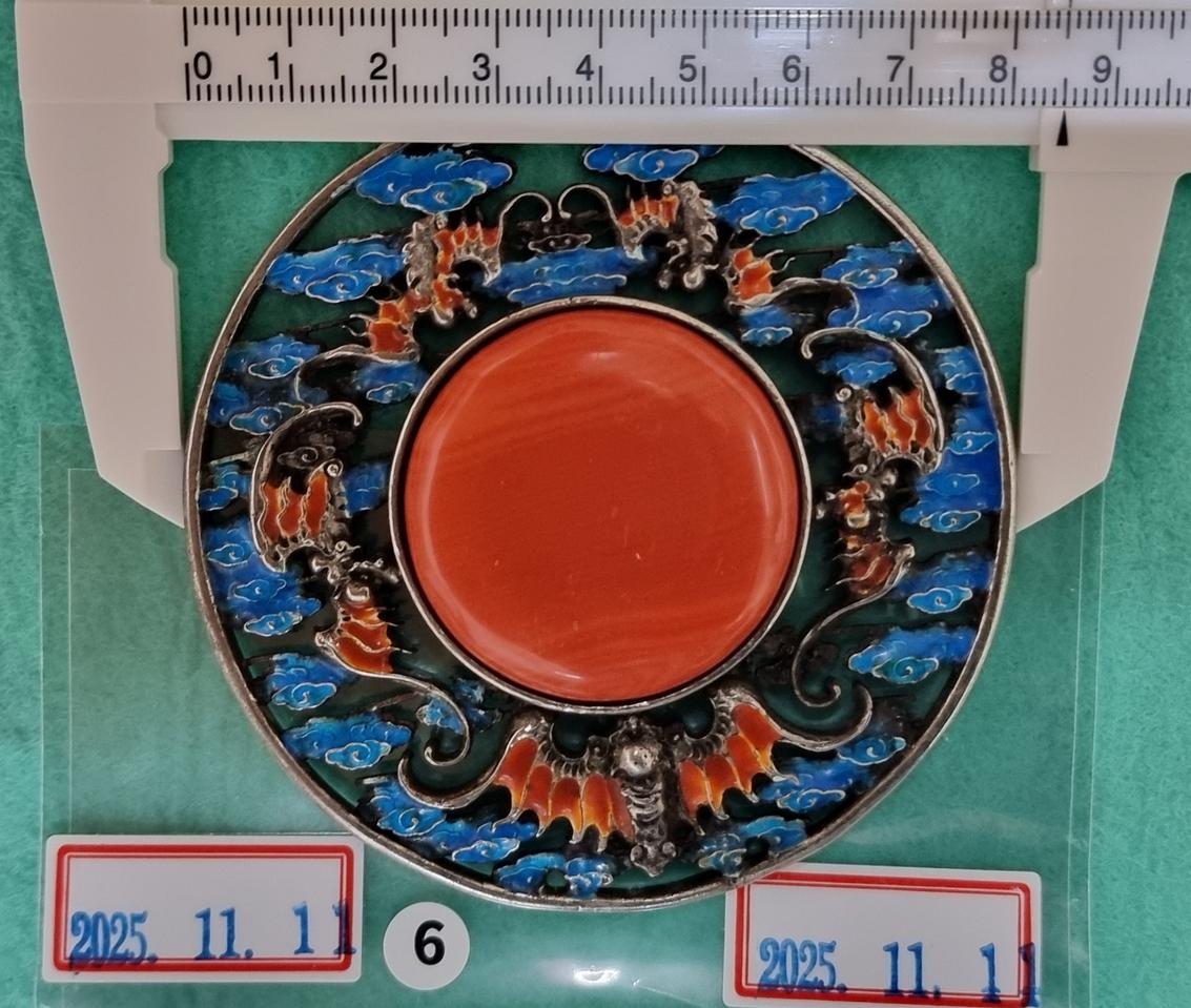 A01F 왕족용 음,양각된(앞,뒷면) 박쥐와 구름도안 칠보공예 보석 장식