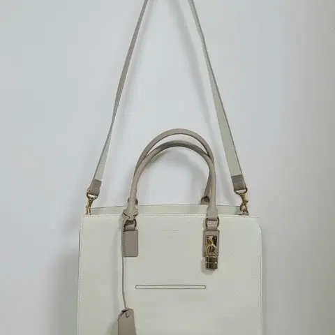 사만사타바사 아이보리 토트백 숄더백