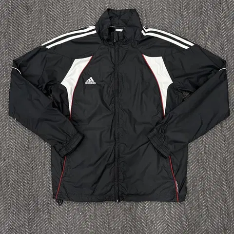 아디다스 바람막이