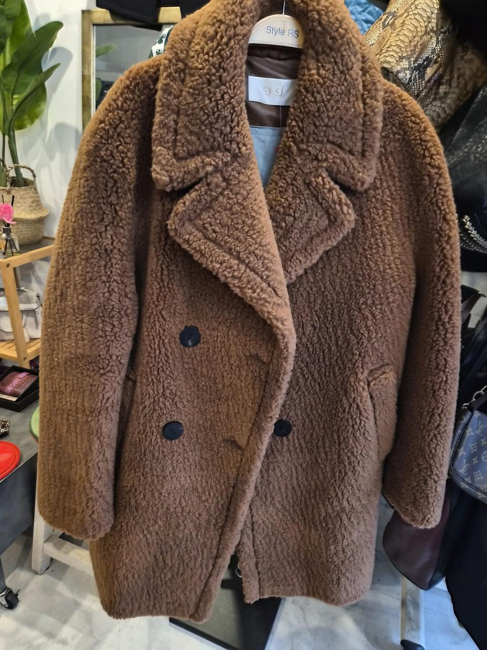 sjsj 뽀글이코트