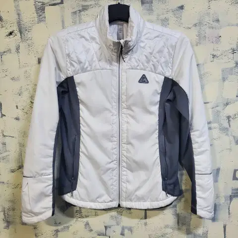 k2 화이트 경량 패딩 95