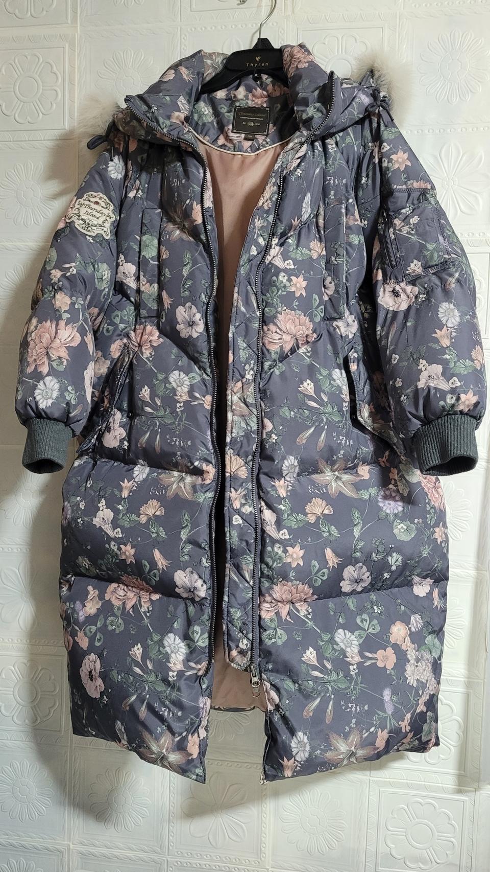 써스데이아일랜드 폭스퍼 다운 롱패딩