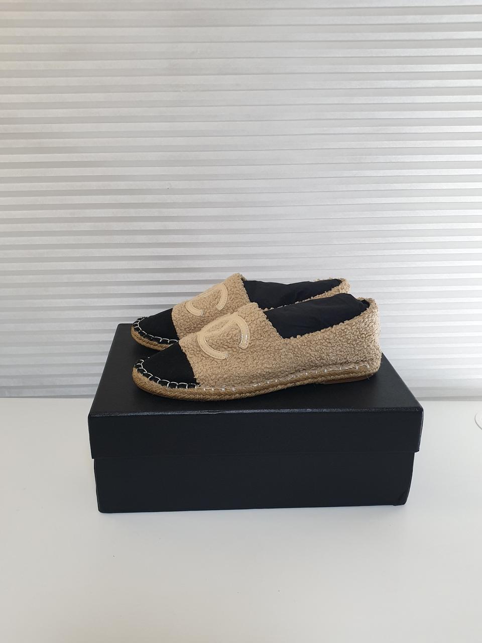 샤넬 로고  시어링 에스파드리유39