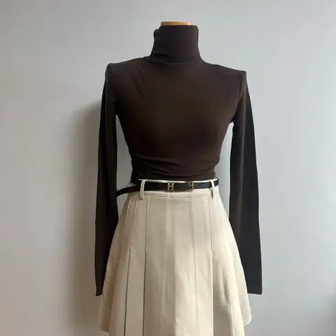 [새상품] 벨트 플리츠 스커트 세트 미듐