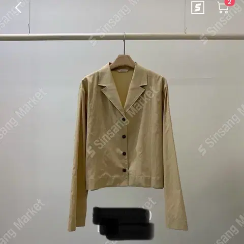 [새상품] 도매가만 42000원 브이넥 단추 셔츠