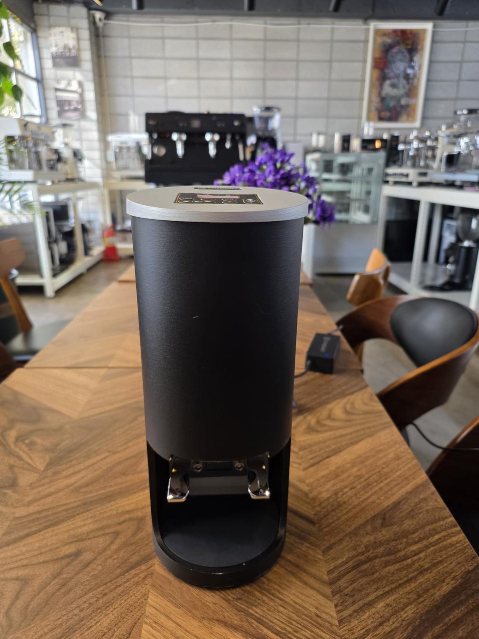 치노아트 자동 커피탬핑기