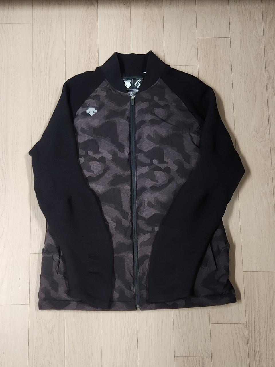 데상트 골프 카모 구스패딩 L (95추천해요)