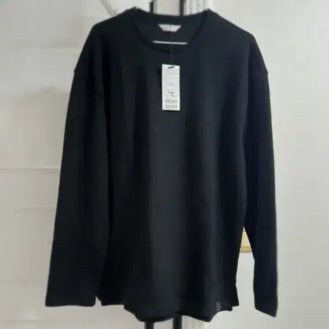 새옷 프로젝트엠 니트 블랙 정가 39,900원 XL 105