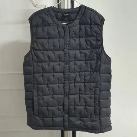 DEBASE 오리털 패딩조끼 블랙 L 100