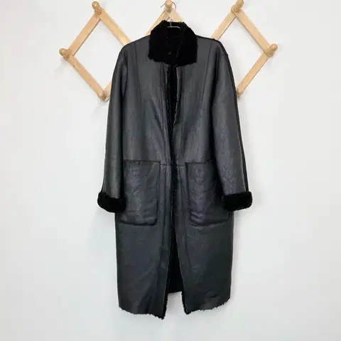 엘비엘 LBL 양모양피 리버시블 무스탕 77사이즈