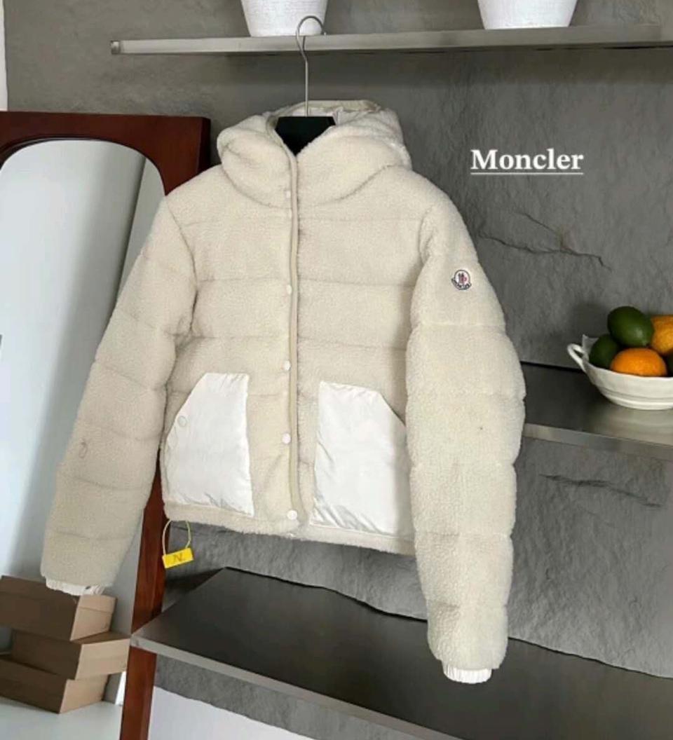 새상품 몽클 뽀글이 m-사이즈 주문가능