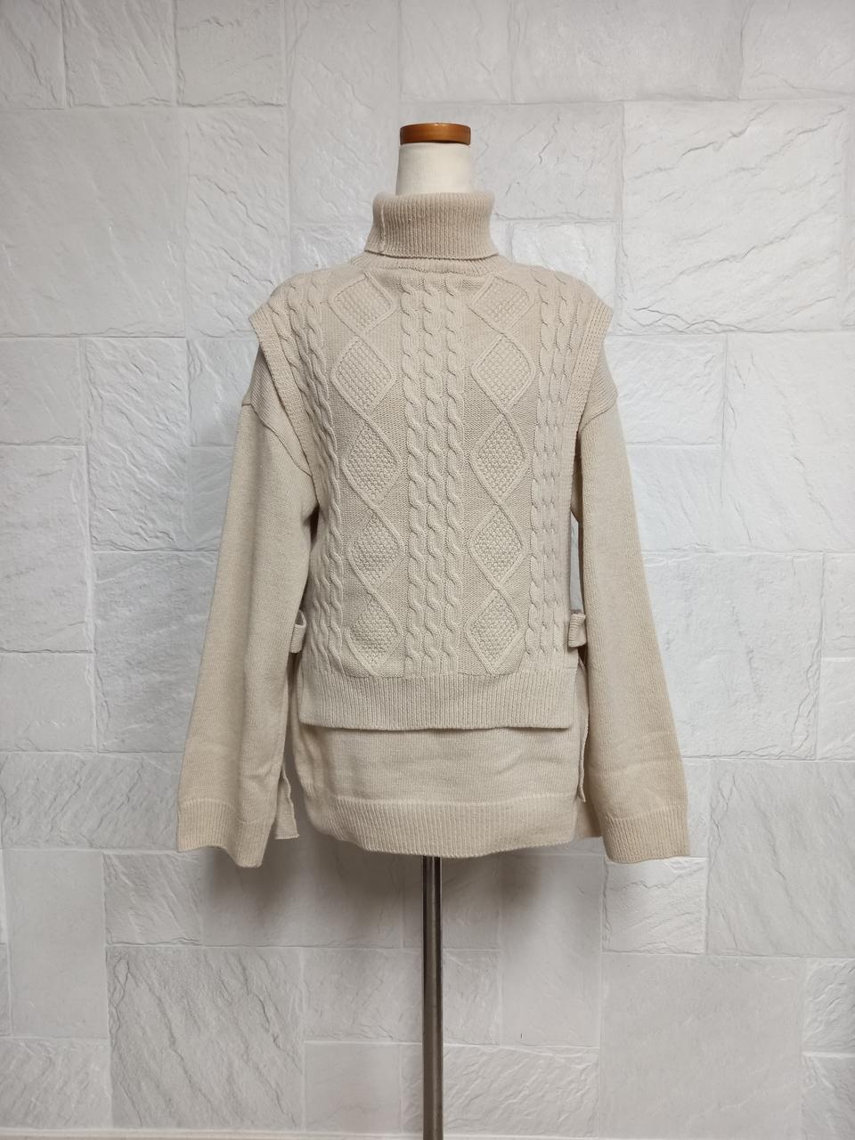 레이어드스타일 케이블니트(새옷)