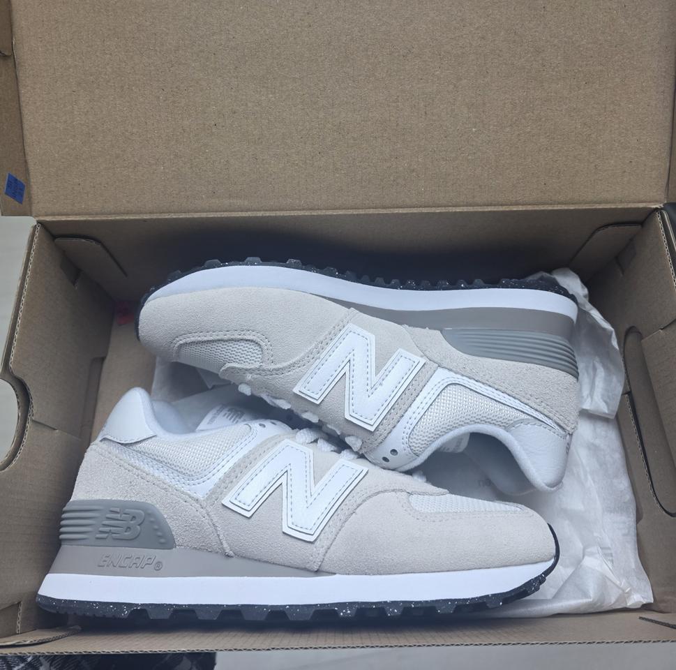 뉴발란스574 새상품 220mm