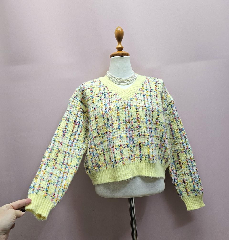 옐로우 컬러 팝콘 니트