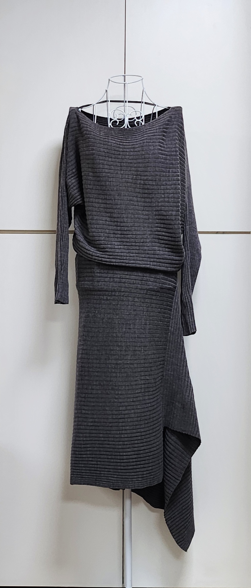 새상품 올세인츠  언발란스 울 원피스M/챠콜그레이