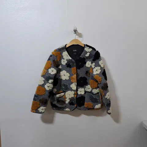 새상품)스튜디오 랩 여성 뽀글이 점퍼 Free