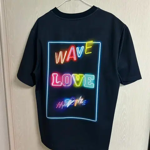 시스템옴므 네온사인 반팔티 105사이즈 팜