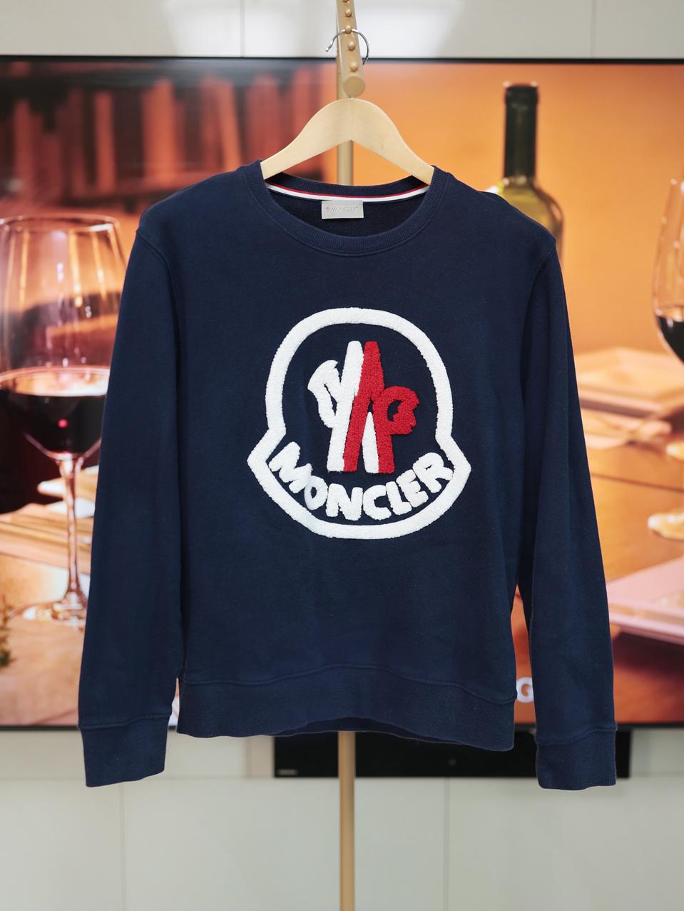 진짜 예쁜 네이비 몽클레어 스웻셔츠 M
