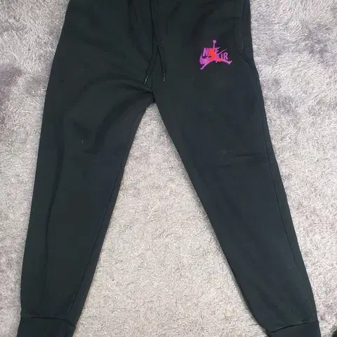 나이키 조던 바지 점프맨 클래식 기모 조거 팬츠 블랙 m