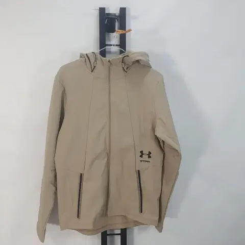 언더아머 바람막이 스톰 싸이클론 기모 자켓 베이지 m