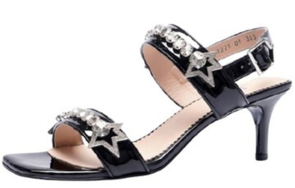 슈콤마보니 샌들245