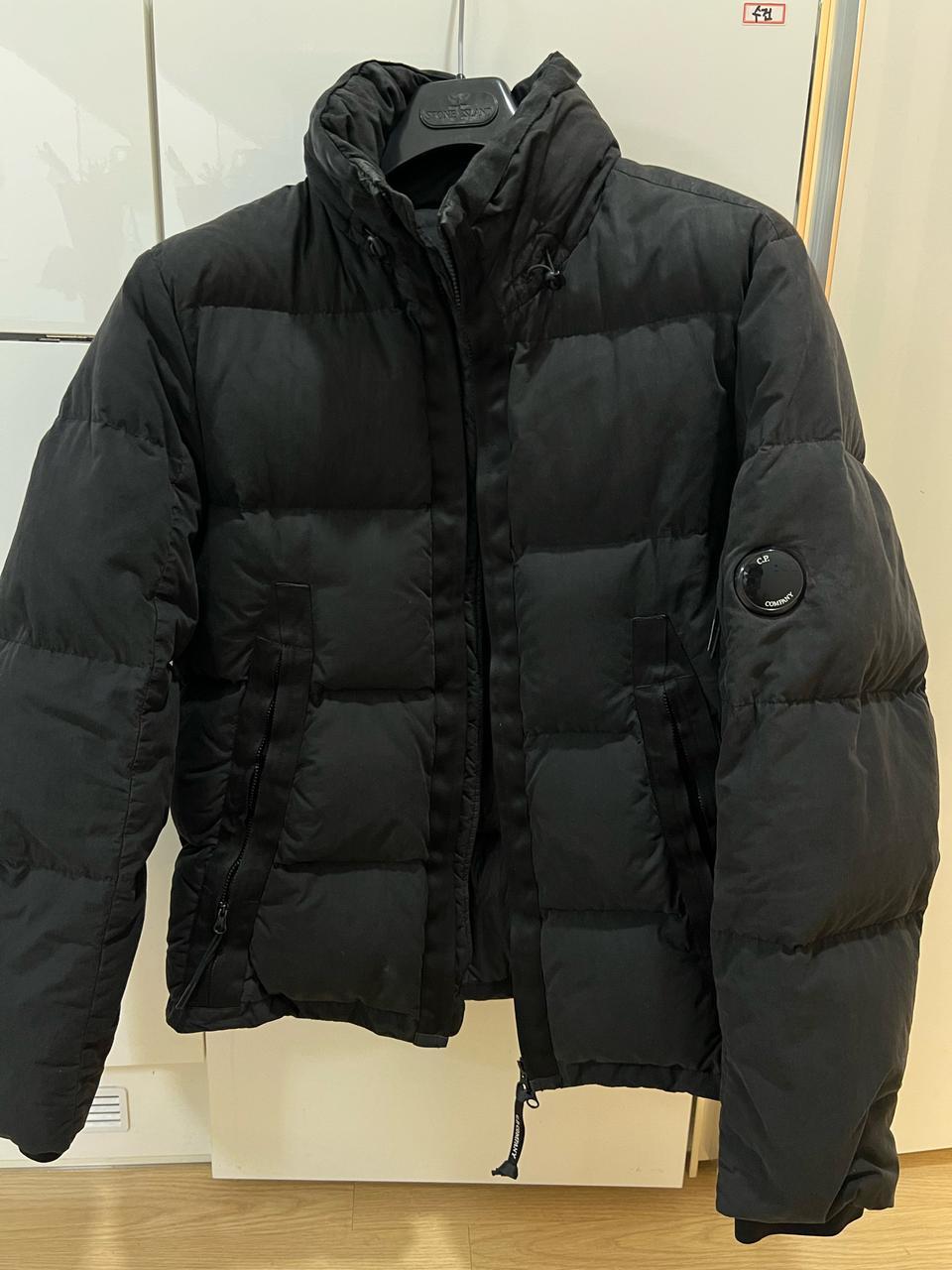 cp컴퍼니 블랙패딩 100-105