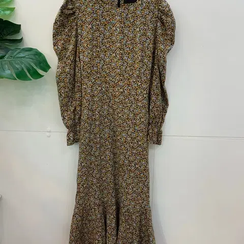 오조크 잔꽃무늬 롱 원피스 퍼프소매 55~66